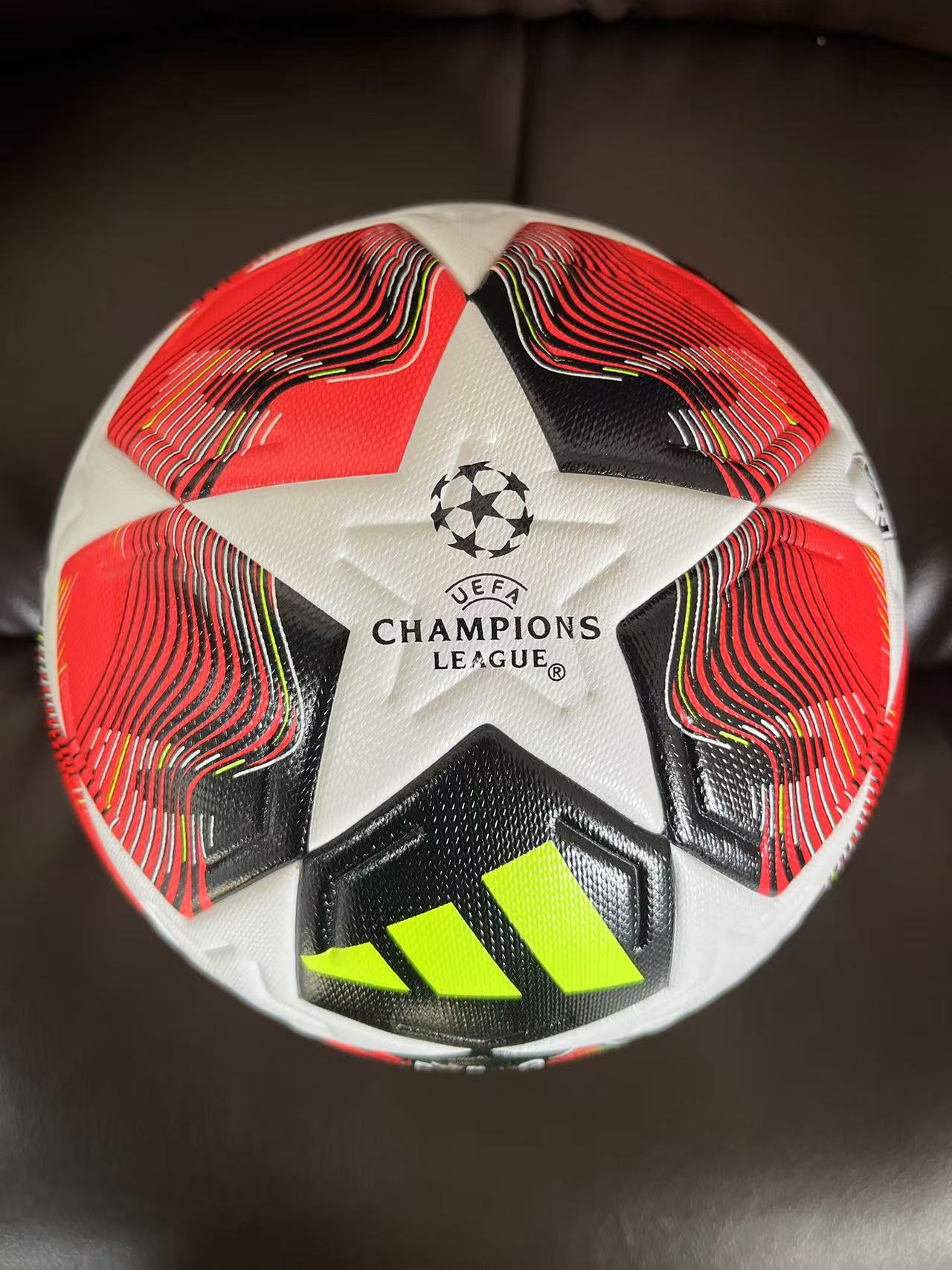 Bola de Futebol Adidas Uefa Champions League 24/25 - Imagem 7