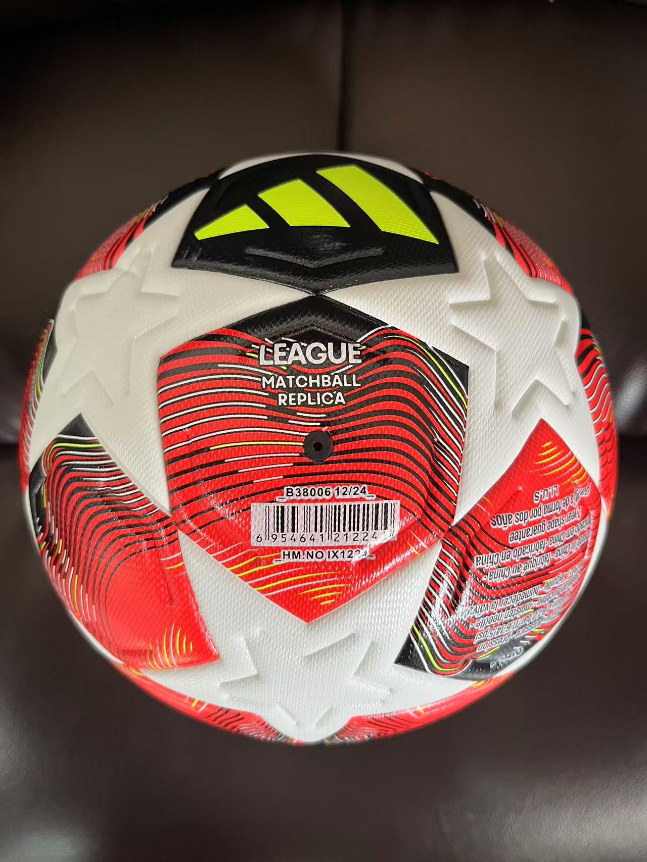 Bola de Futebol Adidas Uefa Champions League 24/25 - Imagem 6